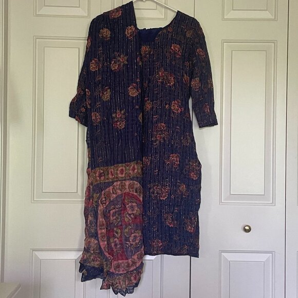 3 piece blue checked salwar kameez set with pink and bronze floral embroidery XS - Picture 1 of 13